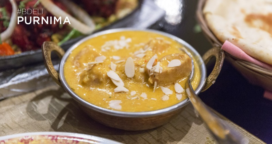 pollo chicken tikka masala. Restaurante indio. Comida india. Cocina india.