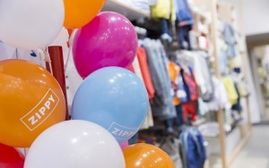 globos. tienda de niños de hasta la talla 14 Zippy en el CC Zielo de Pozuelo